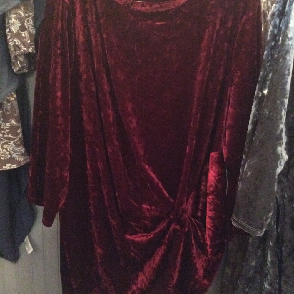 Velvet tops